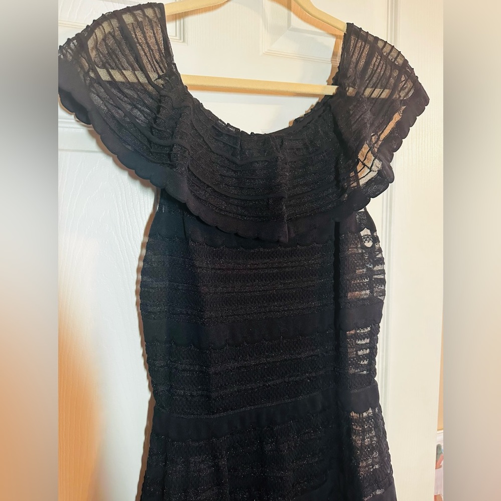 MISSONI ITALY Black Off-Shoulder Black Sparkly A-line Ruffle Neck Dress Knee NM - Picture 12 of 13